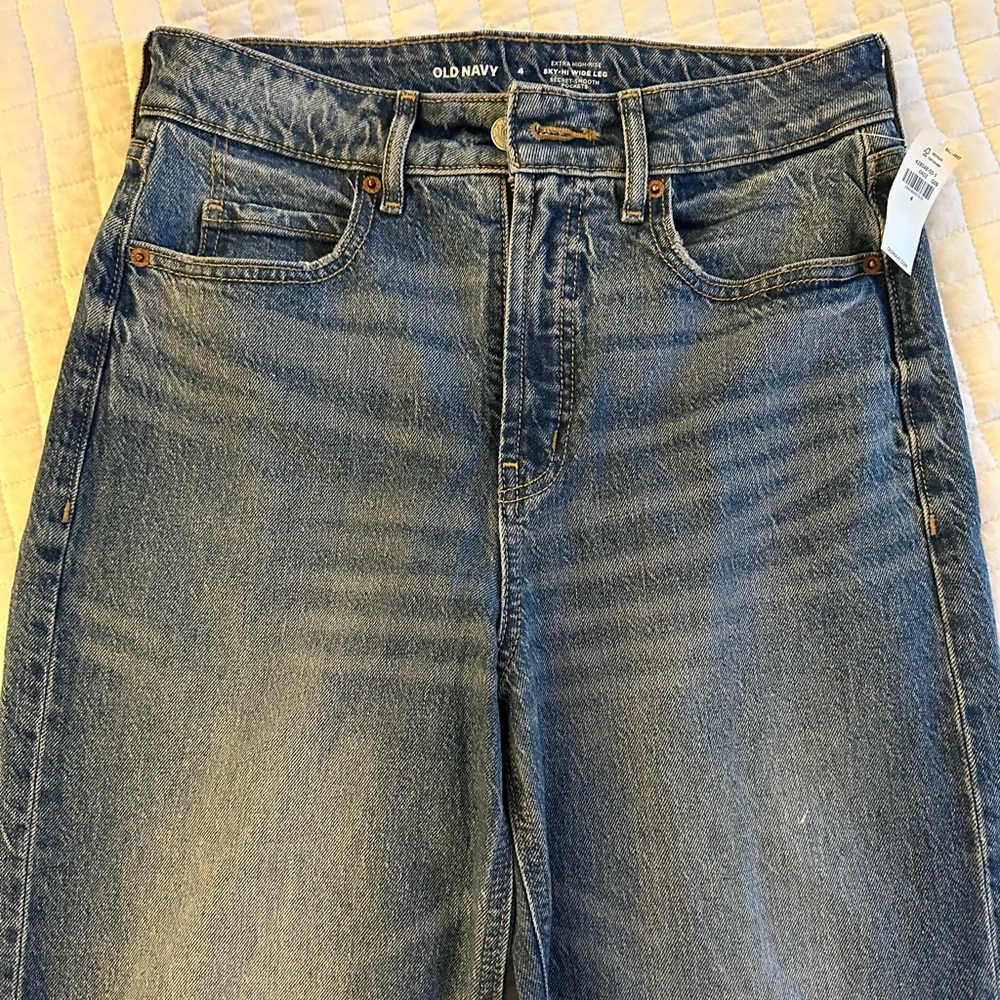 Extra High-Waisted Sky-Hi Wide-Leg Jeans